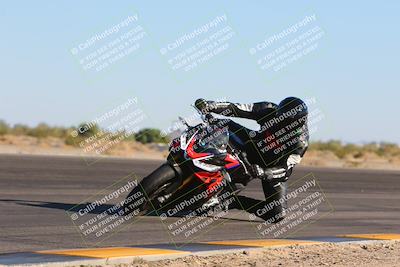 media/Nov-06-2023-Moto Forza (Mon) [[ce023d0744]]/2-Advanced Group/Session 5 (Turn 3 Inside)/